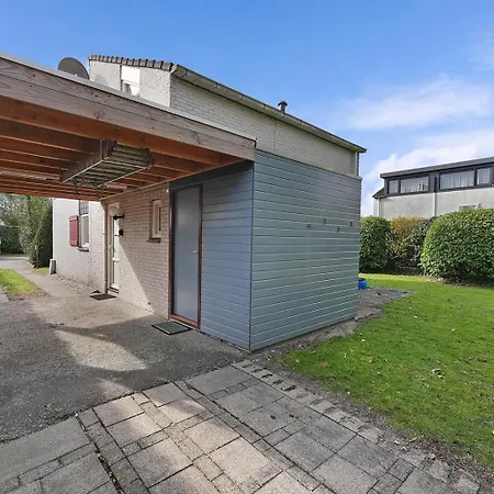 Haringvliet: Coastal Retreat Near And Dunes Holiday home